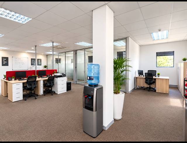 683M² OFFICE TO LET IN TYGER VALLEY